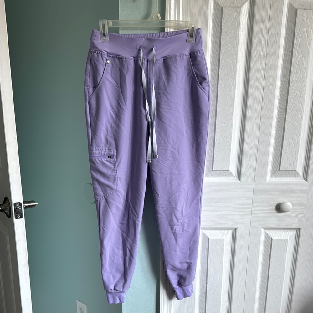 Figs Women's Lavender Jogger Pants